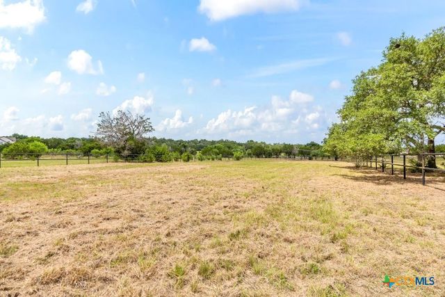 796 N Stallion Estates Drive 5, Spring Branch, TX 78070