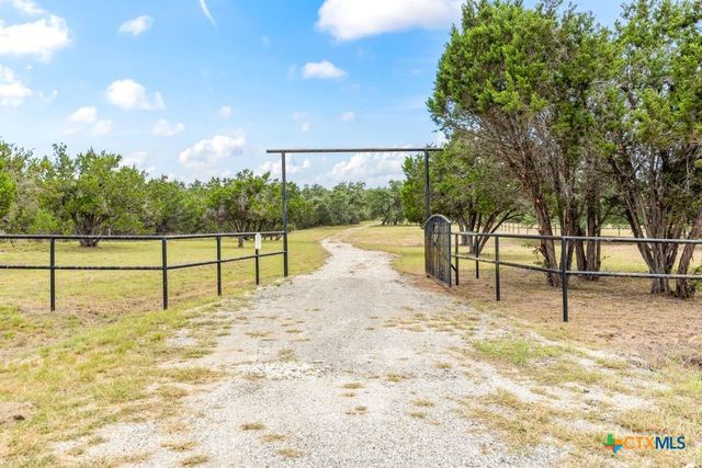 796 N Stallion Estates Drive 5, Spring Branch, TX 78070