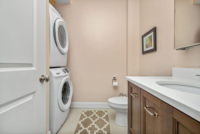 236 E 2, Boston, MA 02127