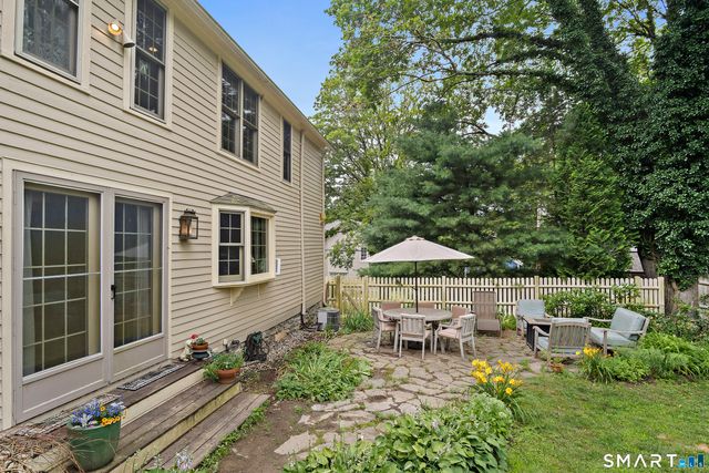 6 Canterbury Turnpike, Norwich, CT 06360