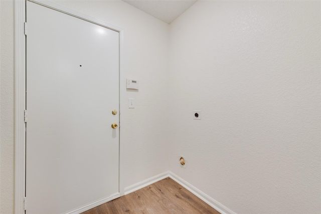 148 High Pointe Lane, Cedar Hill, TX 75104