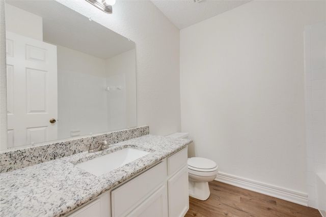 148 High Pointe Lane, Cedar Hill, TX 75104