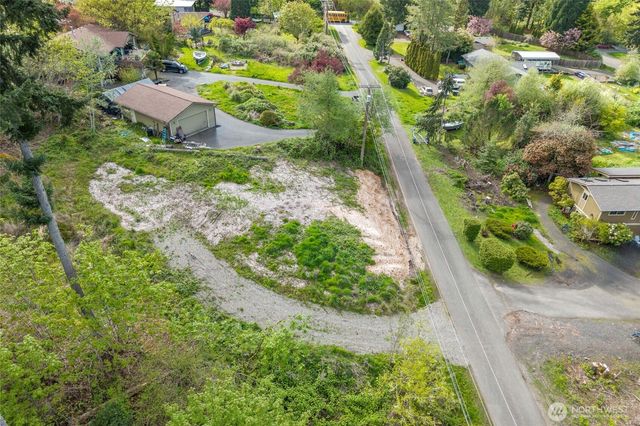 9737 Glacis Drive NE, Olympia, WA 98516