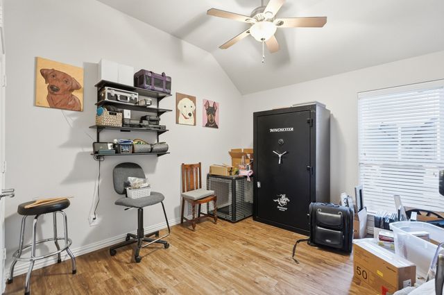 207 Moonlit Path Drive, Shady Shores, TX 76208