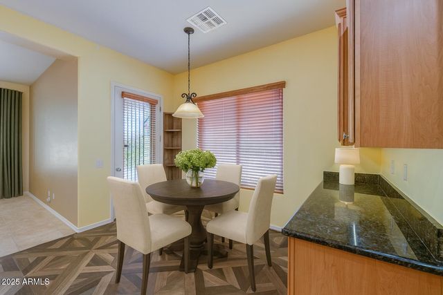 6860 W TRENTON Way, Florence, AZ 85132