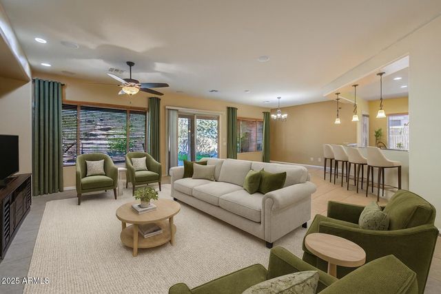 6860 W TRENTON Way, Florence, AZ 85132