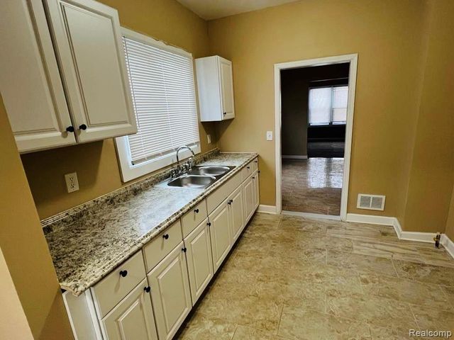 12842 Sussex Street, Detroit, MI 48227