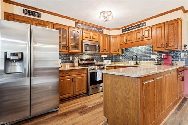 4790 Kempsville Greens PW, Virginia Beach, VA 23462