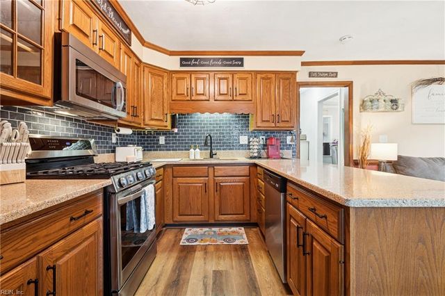 4790 Kempsville Greens PW, Virginia Beach, VA 23462