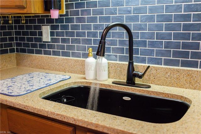 4790 Kempsville Greens PW, Virginia Beach, VA 23462