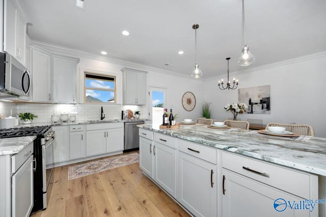 17675 Cabernet Street, Athens, AL 35613