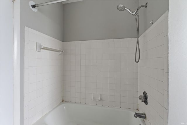 2420 Monger Avenue, Elkhart, IN 46517