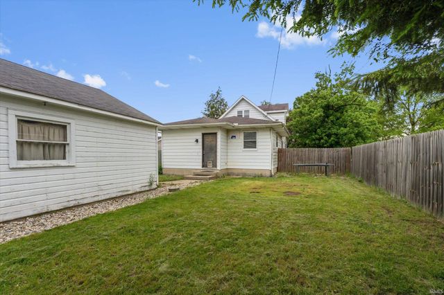 2420 Monger Avenue, Elkhart, IN 46517