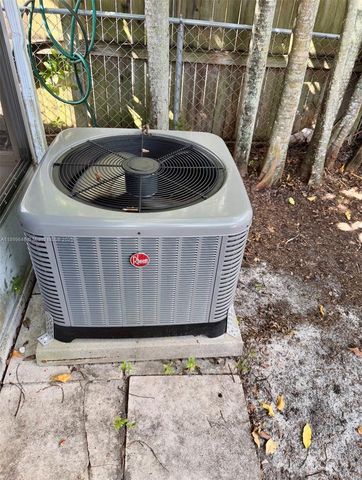 5797 S 37th St, Green Acres, FL 33463