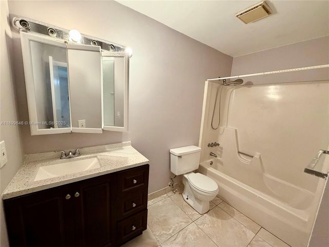 5797 S 37th St, Green Acres, FL 33463