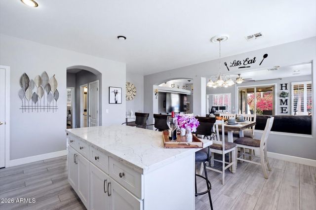 1708 W FRYE Road, Phoenix, AZ 85045