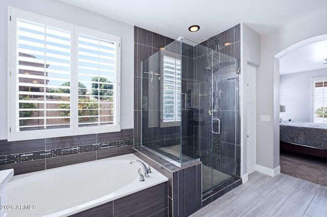 1708 W FRYE Road, Phoenix, AZ 85045