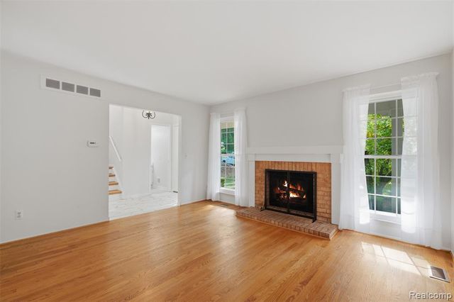 20842 E Glen Haven Circle, Northville, MI 48167
