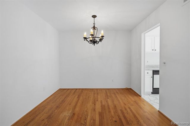 20842 E Glen Haven Circle, Northville, MI 48167