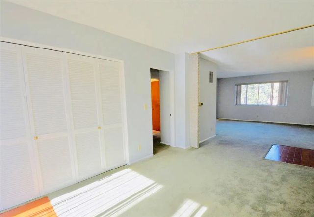 1755 N Berendo 28, Los Angeles, CA 90027