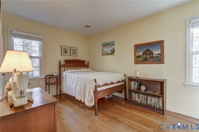 8623 Brown Summit Rd, North Chesterfield, VA 23235