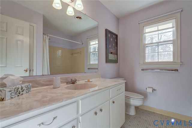 8623 Brown Summit Rd, North Chesterfield, VA 23235