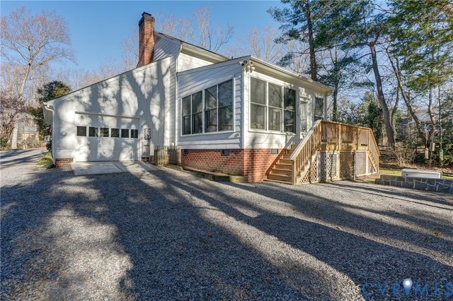 8623 Brown Summit Rd, North Chesterfield, VA 23235