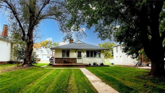 2911 Faraon Street, St Joseph, MO 64501