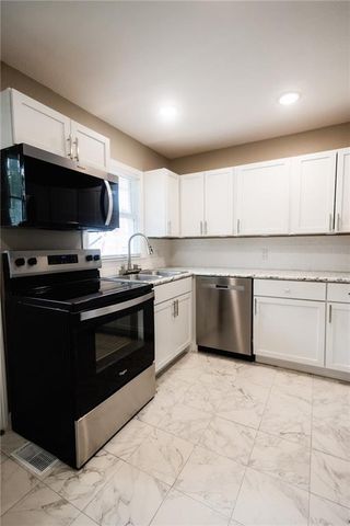 2911 Faraon Street, St Joseph, MO 64501