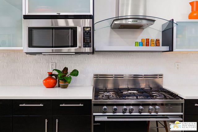280 E Avenida Granada, Palm Springs, CA 92264