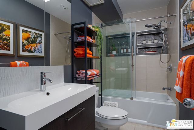 280 E Avenida Granada, Palm Springs, CA 92264