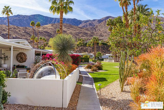 280 E Avenida Granada, Palm Springs, CA 92264