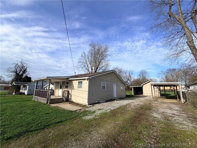 1661 Market Street, Charlestown, IN 47111