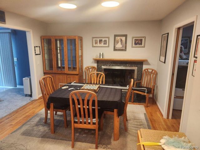 30127 Brookview Drive, Livonia, MI 48152