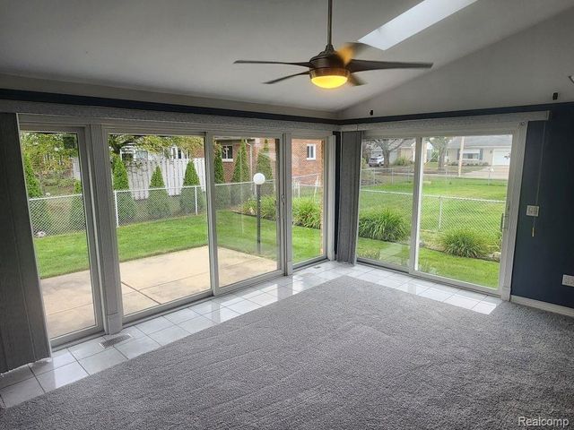 30127 Brookview Drive, Livonia, MI 48152