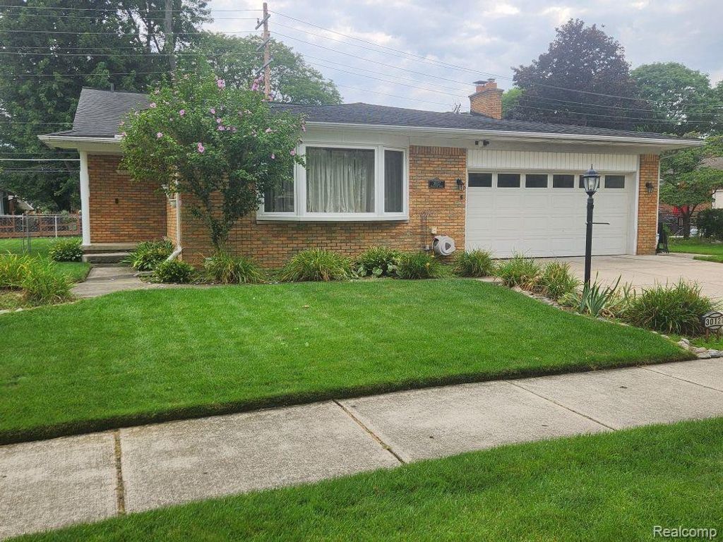 30127 Brookview Drive, Livonia, MI 48152