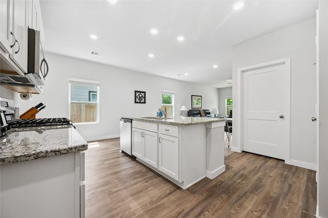 16934 Needlepoint Drive, Conroe, TX 77302