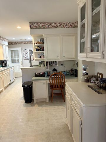 192 Moon Beam Drive, Trinity, TX 75862