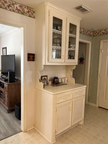 192 Moon Beam Drive, Trinity, TX 75862