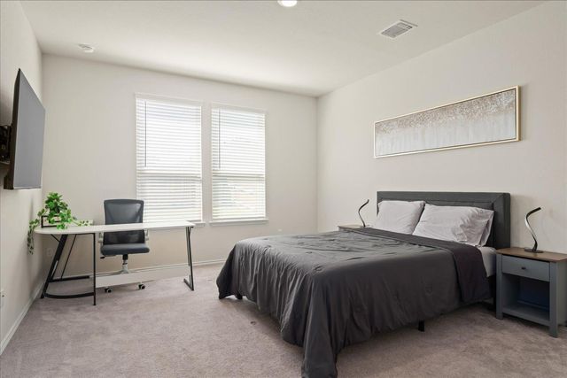 212 Gunther WAY, Taylor, TX 76574