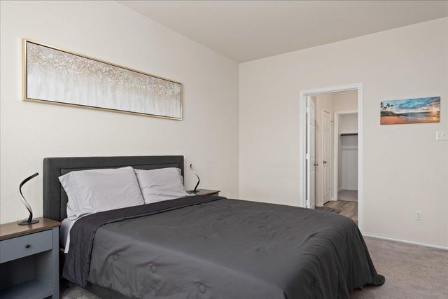 212 Gunther WAY, Taylor, TX 76574