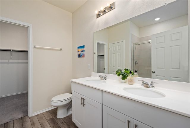 212 Gunther WAY, Taylor, TX 76574