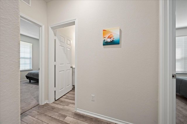 212 Gunther WAY, Taylor, TX 76574