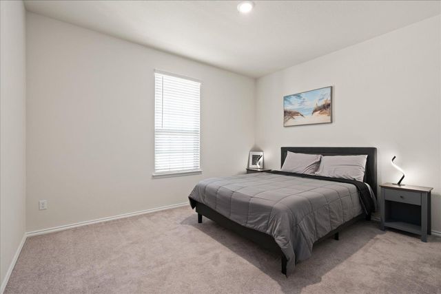 212 Gunther WAY, Taylor, TX 76574