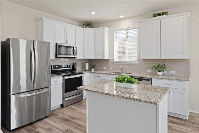 212 Gunther WAY, Taylor, TX 76574