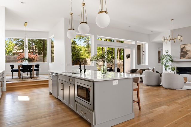 3911 Albert Dr, Nashville, TN 37204