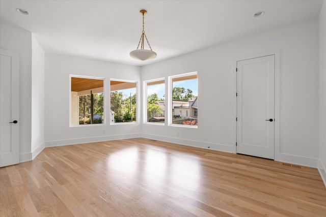 3911 Albert Dr, Nashville, TN 37204