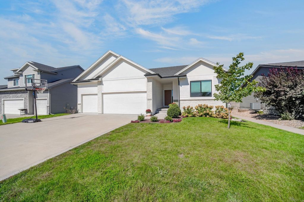 3508 SE 18th Street, Ankeny, IA 50021