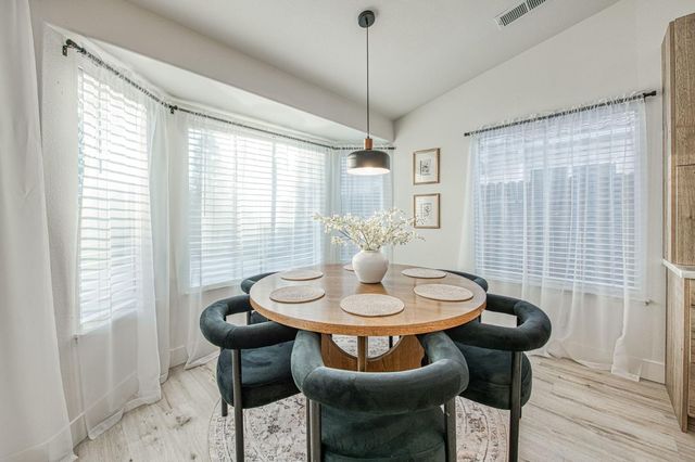 7415 N Hayston Avenue, Fresno, CA 93720