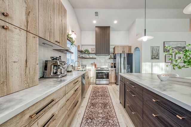 7415 N Hayston Avenue, Fresno, CA 93720